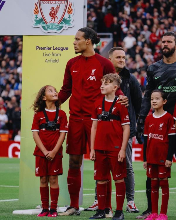 Van Dijk's Adorable Offspring: A Beautiful Bond Beyond the Pitch