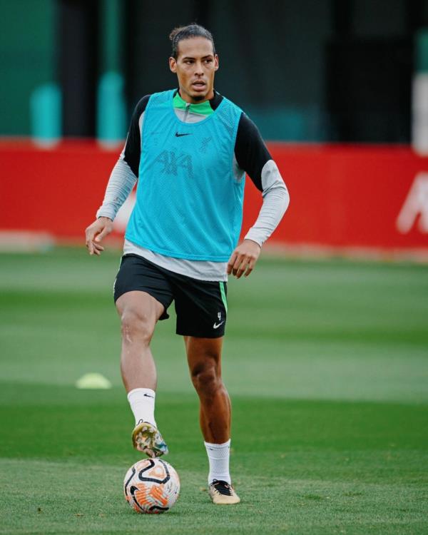 Virgil van Dijk: The Defensive Dynamo Dominating the Football Field