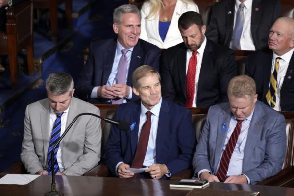 Hakeem Jeffries Takes Lead Over Jordan In Intense Speaker Nomination Battle!