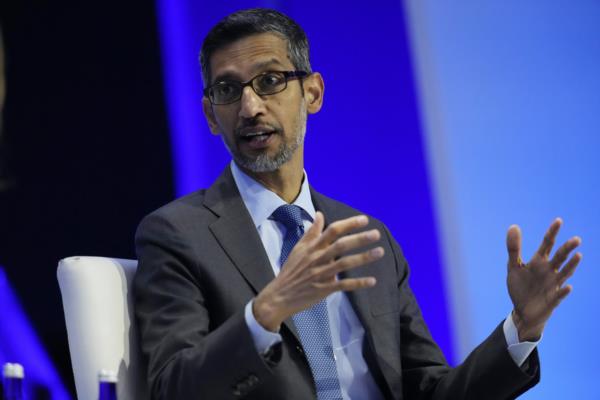 Tech Titans Debate: Will AI Propel or Destroy Humanity?