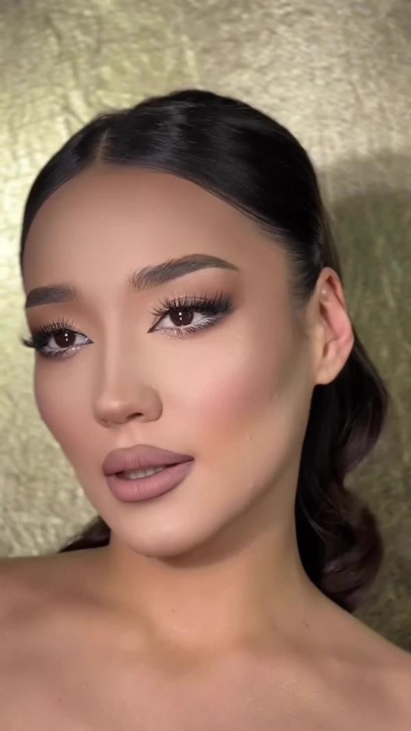 Tomiris Kakimova: Miss Kazakhstan's Charming and Modest Beauty