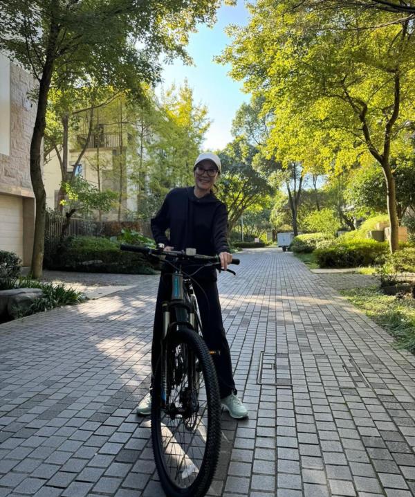 Exploring Guilin's Beauty: Michelle Yeoh's Adventures in Biking and Rafting