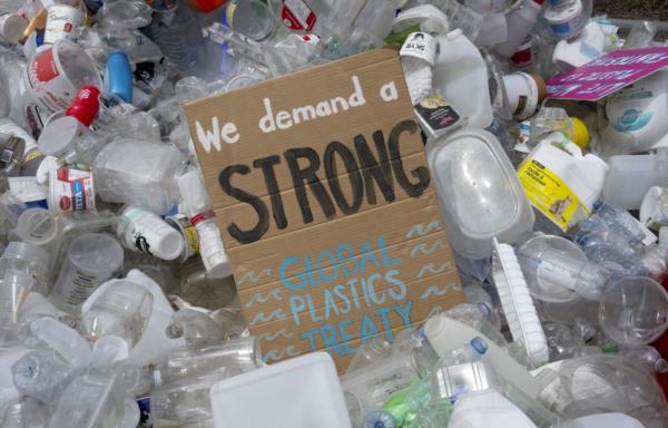 Global Treaty Negotiations Aim To End Plastic Pollution