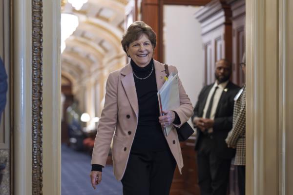 Centrist Democrats Navigate Uncertainty In Defining Policy Positions