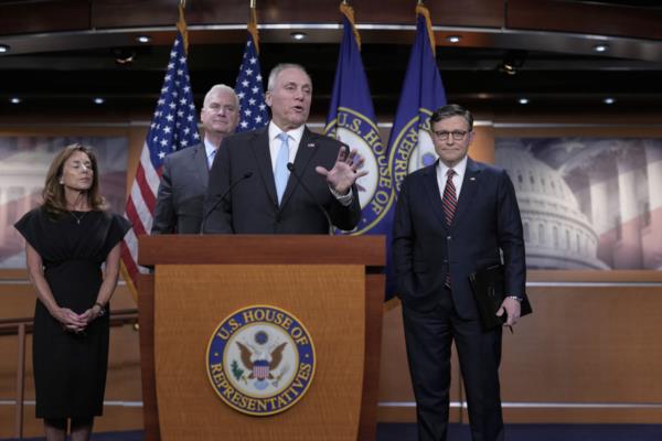 Middle-Class Tax Cut Debate Reveals Partisan Divide In Congress