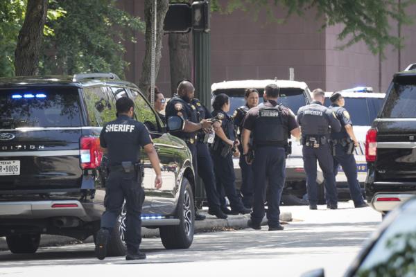 Texas Police Officer Shot Near ICE Detention Center