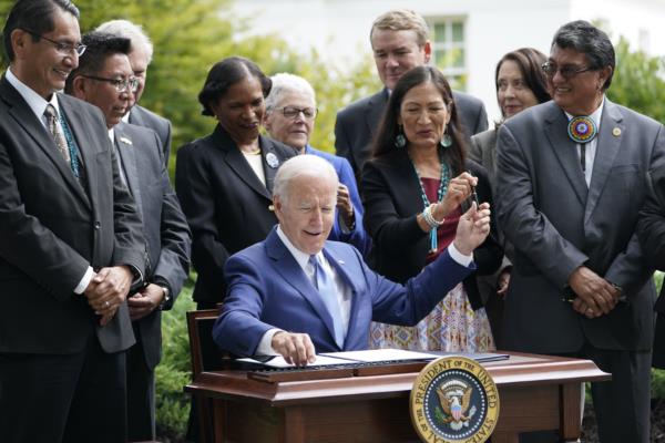 Chairman Comer Raises Concerns Over Biden's Auto Pen Usage